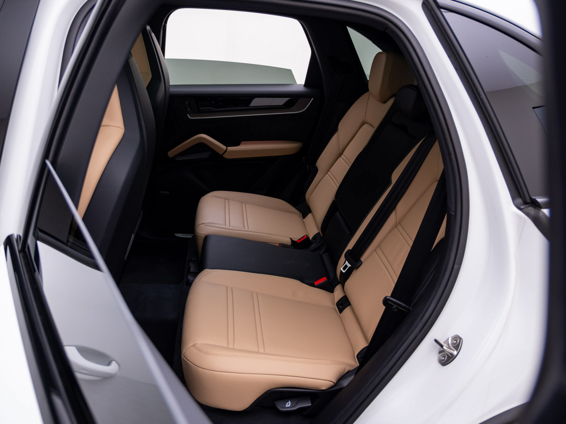 New 2026 Porsche Cayenne AWD/4WD image 17