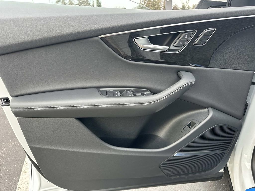 New 2026 Audi Q8 Premium Plus image 11