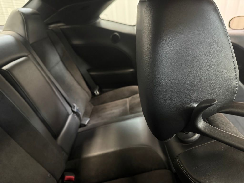 Used 2015 Dodge Challenger R/T Scat Pack w/ Leather Interior Group image 21