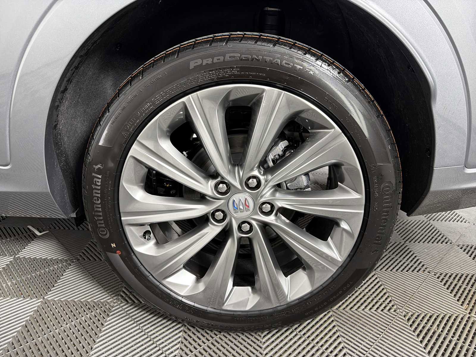 New 2026 Buick Envista Avenir image 18