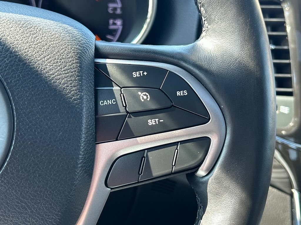 Used 2021 Jeep Grand Cherokee Laredo X AWD/4WD image 21