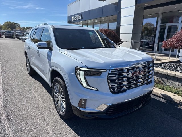 New 2026 GMC Acadia Denali w/ Super Cruise Package