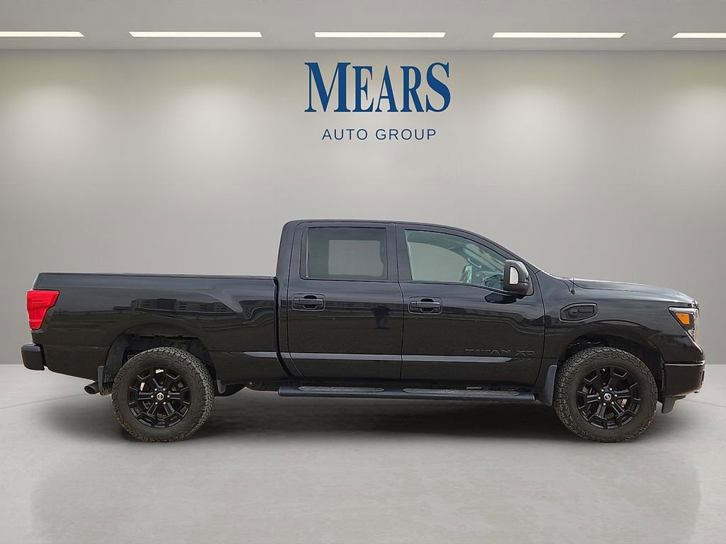 Used 2019 Nissan Titan SV w/ SV Convenience Package image 6