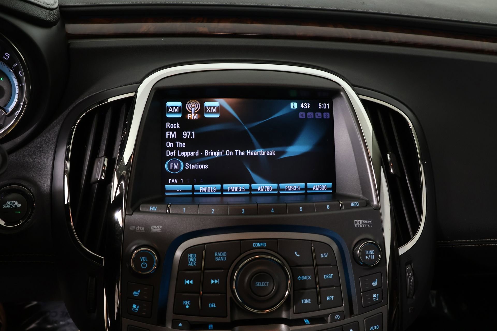 Used 2012 Buick LaCrosse Touring image 28