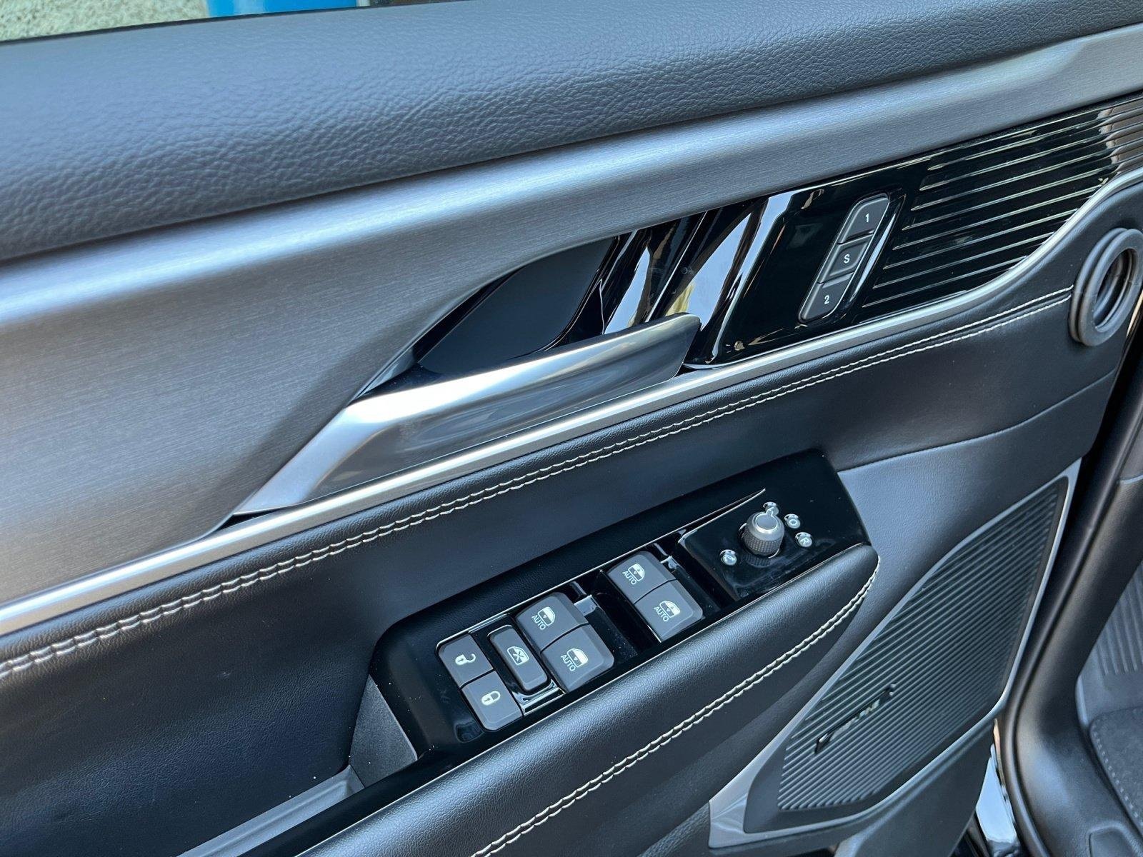 New 2026 Jeep Grand Wagoneer L Limited AWD/4WD image 14