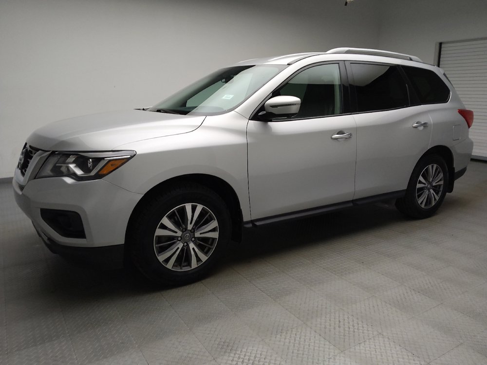 Used 2020 Nissan Pathfinder SL AWD/4WD image 2