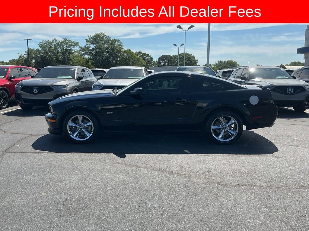 Used 2007 Ford Mustang GT Premium RWD image 2