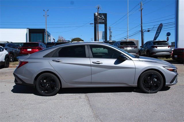 Certified 2026 Hyundai Elantra Sport image 4