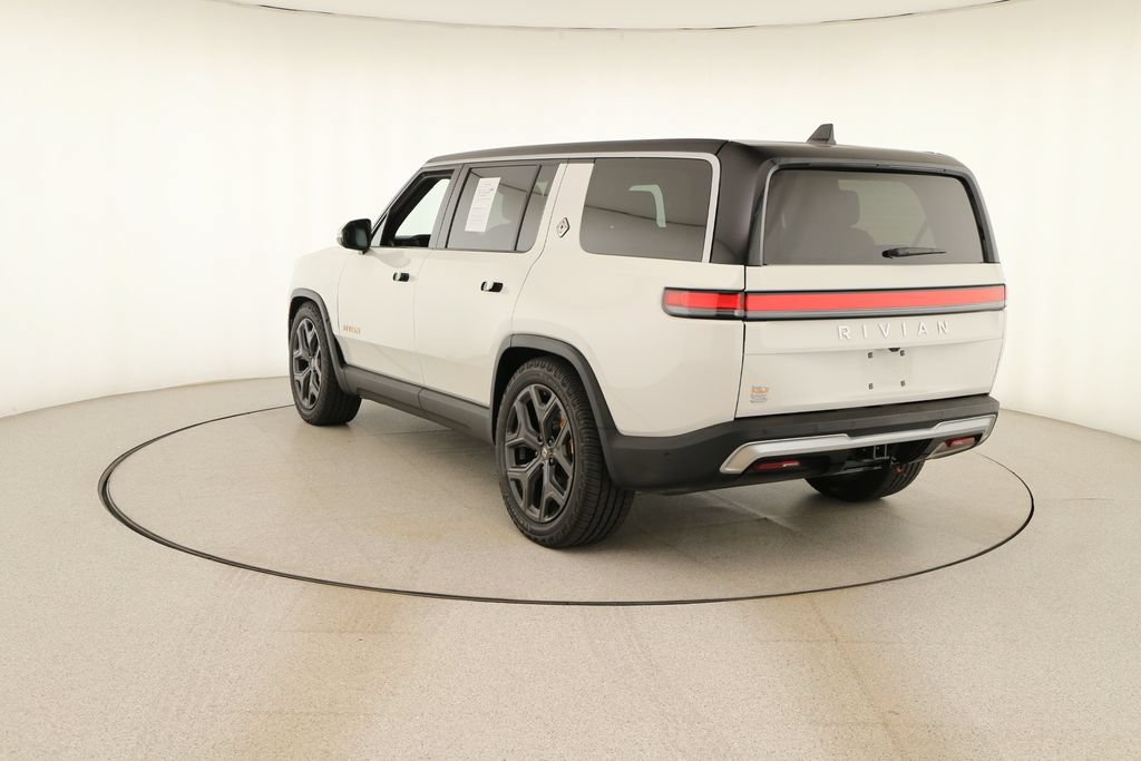 Used 2024 Rivian R1S Adventure AWD/4WD image 4