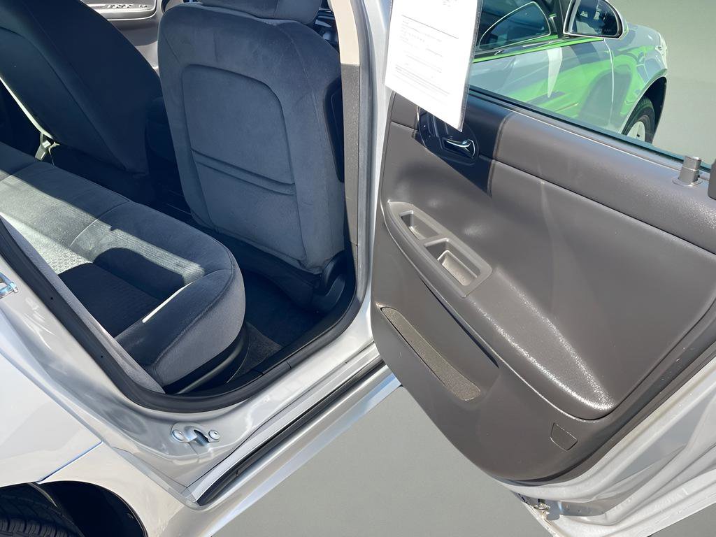 Used 2012 Chevrolet Impala LT image 18