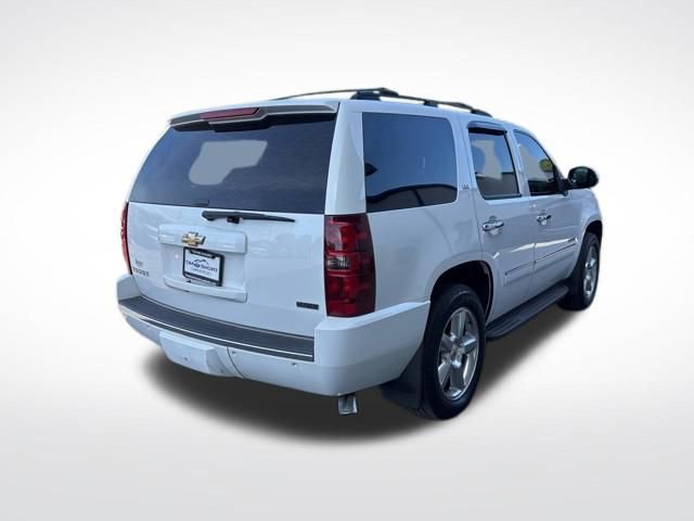 Used 2011 Chevrolet Tahoe LTZ RWD image 2