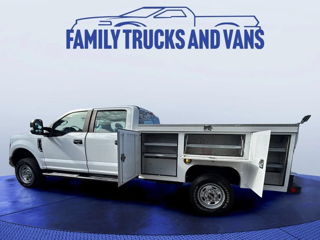 Used 2018 Ford F250 XL w/ Power Equipment Group AWD/4WD image 5