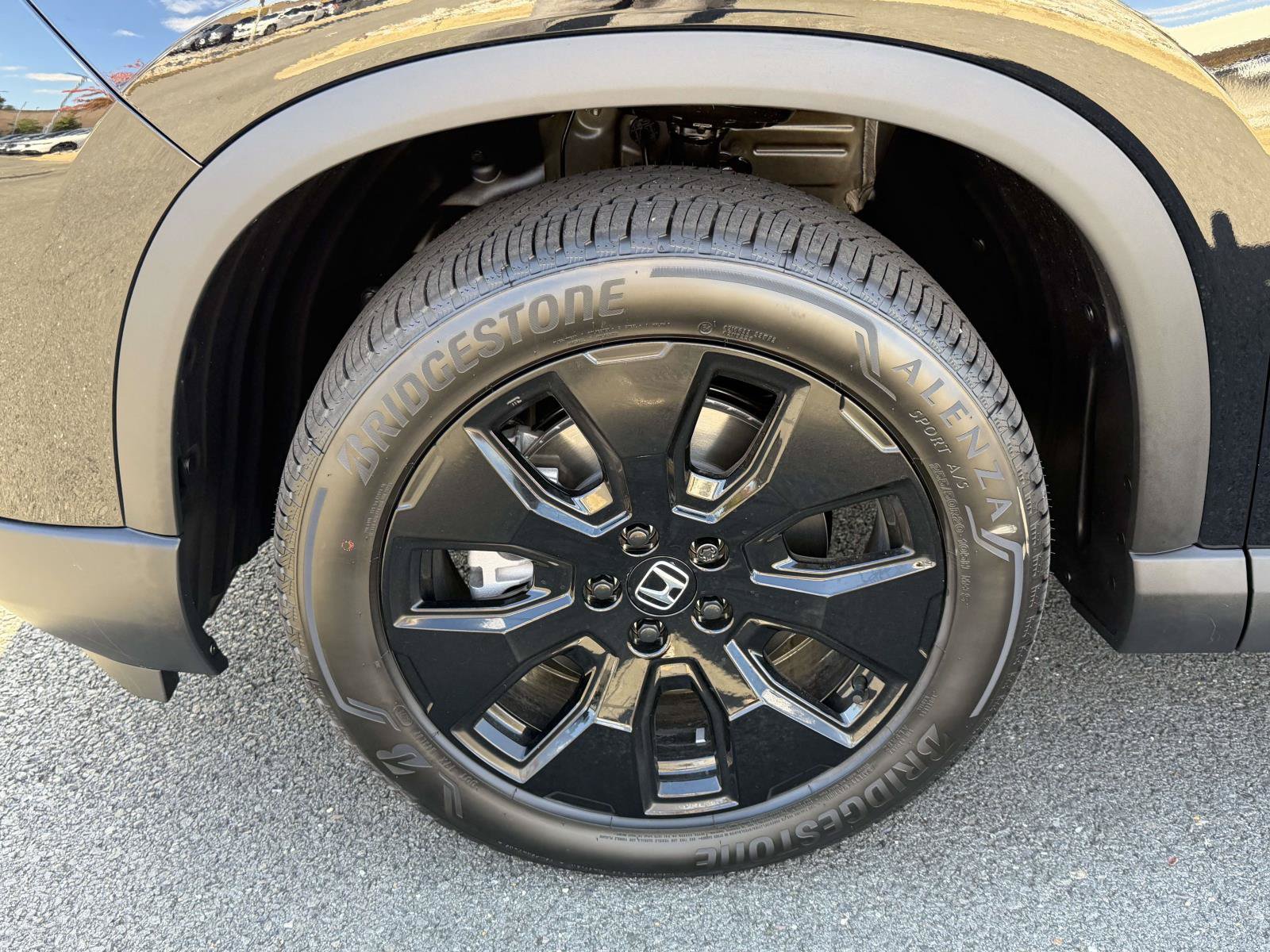 New 2026 Honda Pilot Black Edition image 7