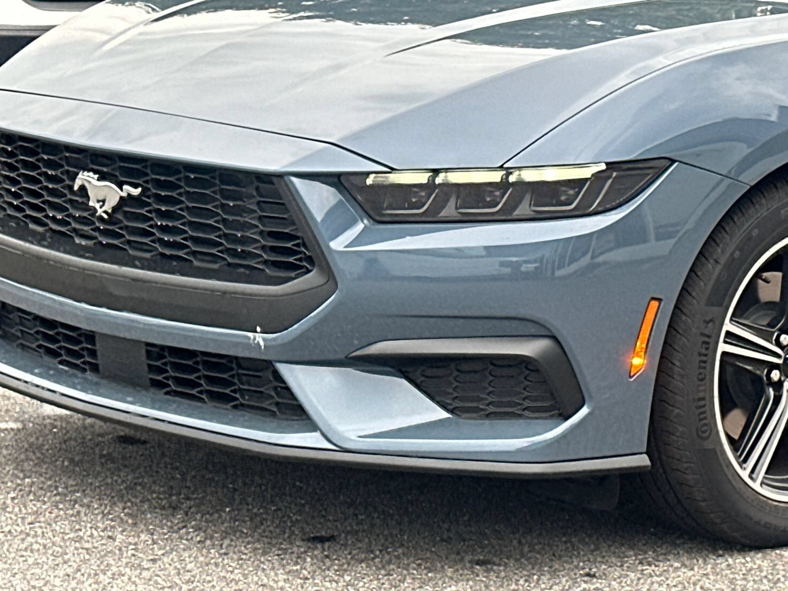 New 2025 Ford Mustang Coupe RWD video 2