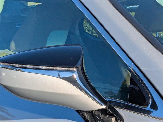 Certified 2021 Lexus ES 300h w/ Premium Package image 12