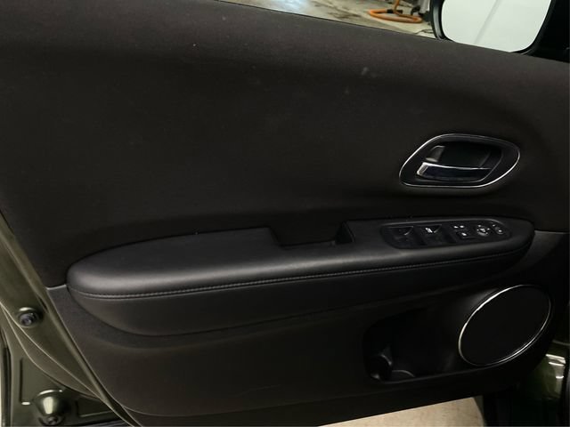 Used 2017 Honda HR-V EX image 26