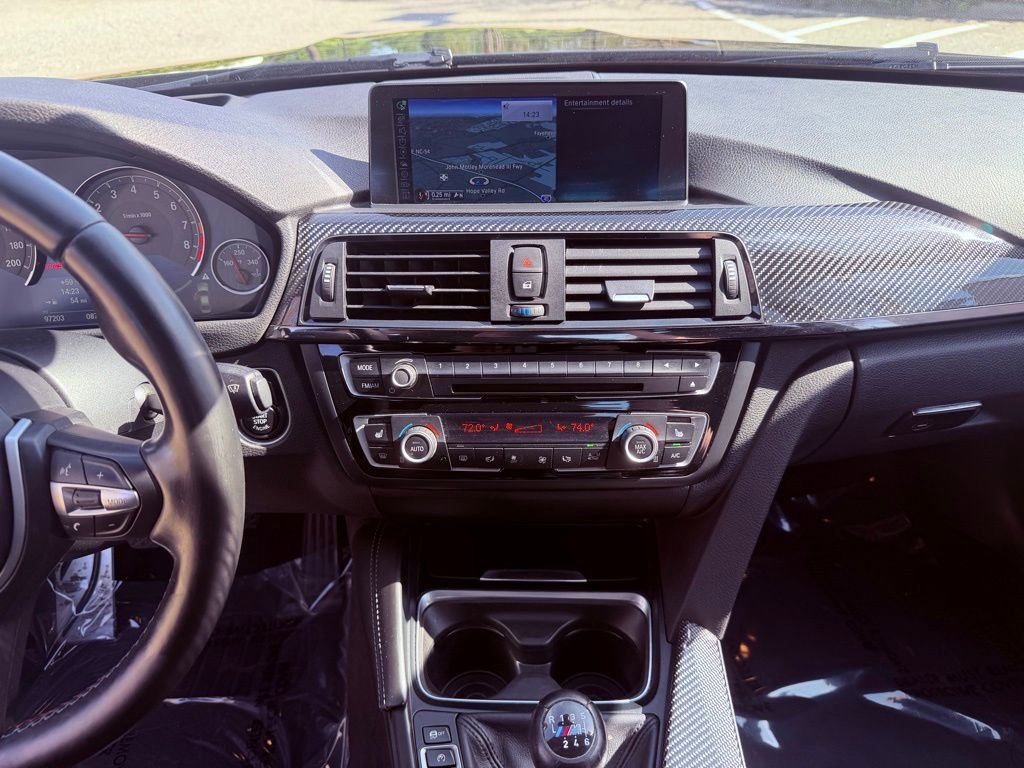 Used 2015 BMW M3 image 24