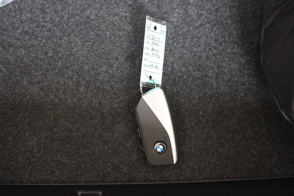 New 2026 BMW 550e xDrive AWD/4WD image 28