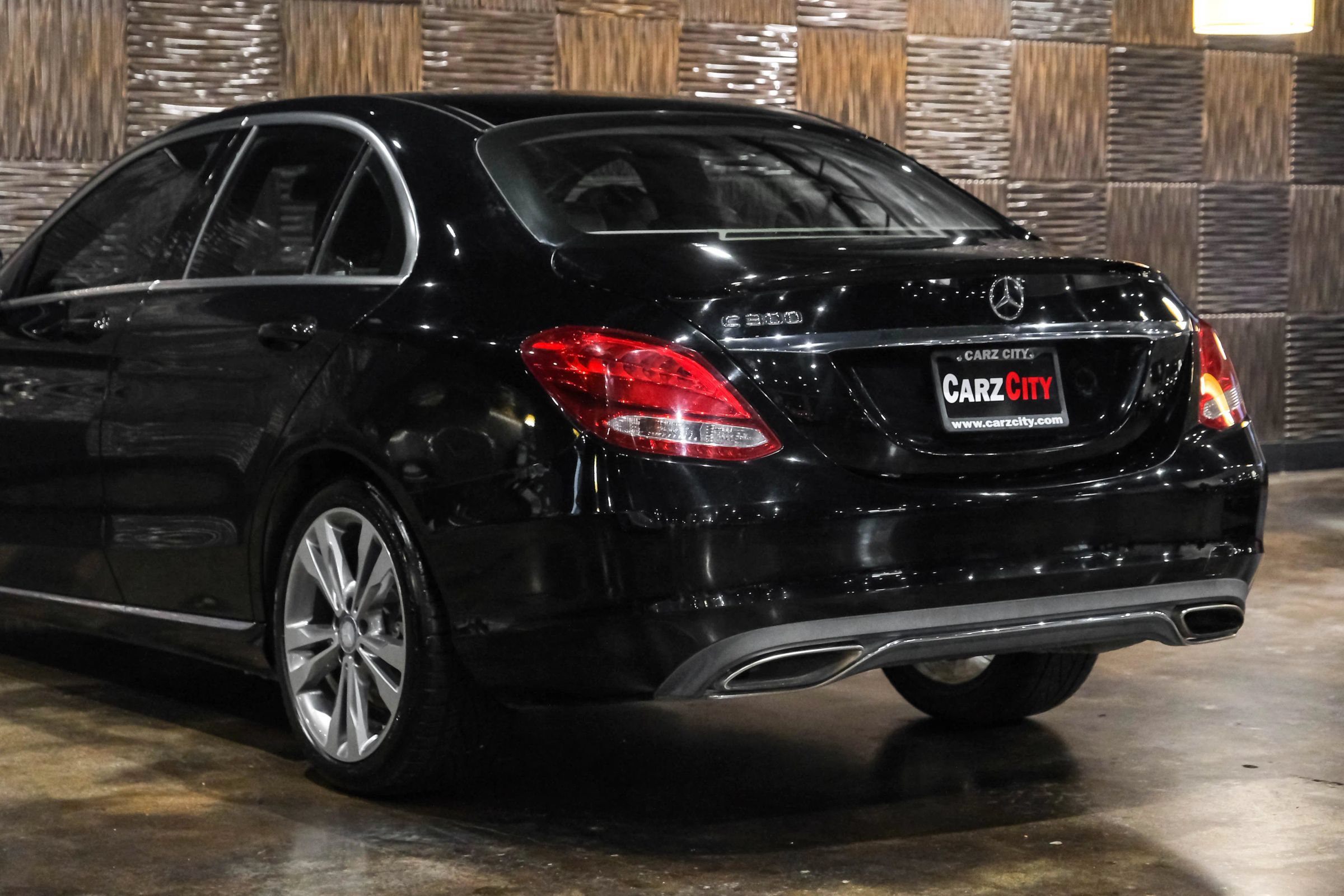 Used 2015 Mercedes-Benz C 300 Sedan image 12