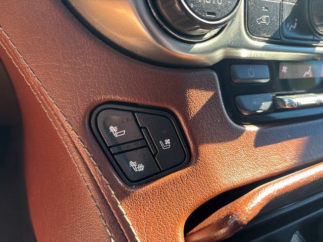 Used 2017 Chevrolet Tahoe Premier AWD/4WD image 19