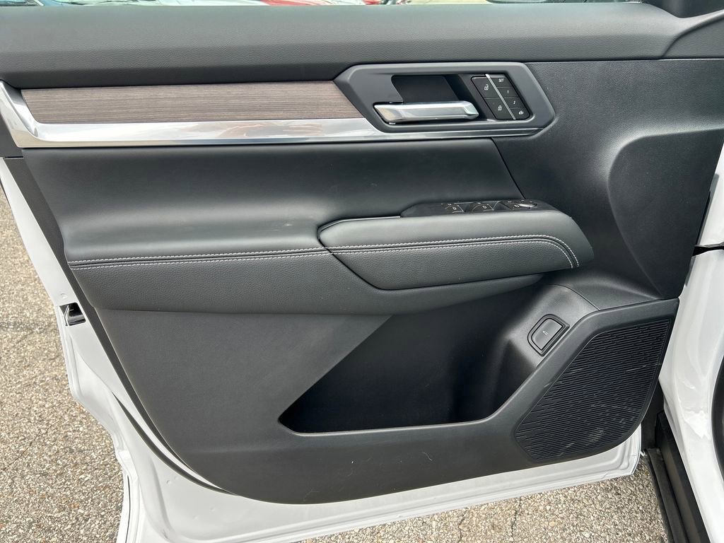 New 2026 GMC Terrain Denali AWD/4WD image 40
