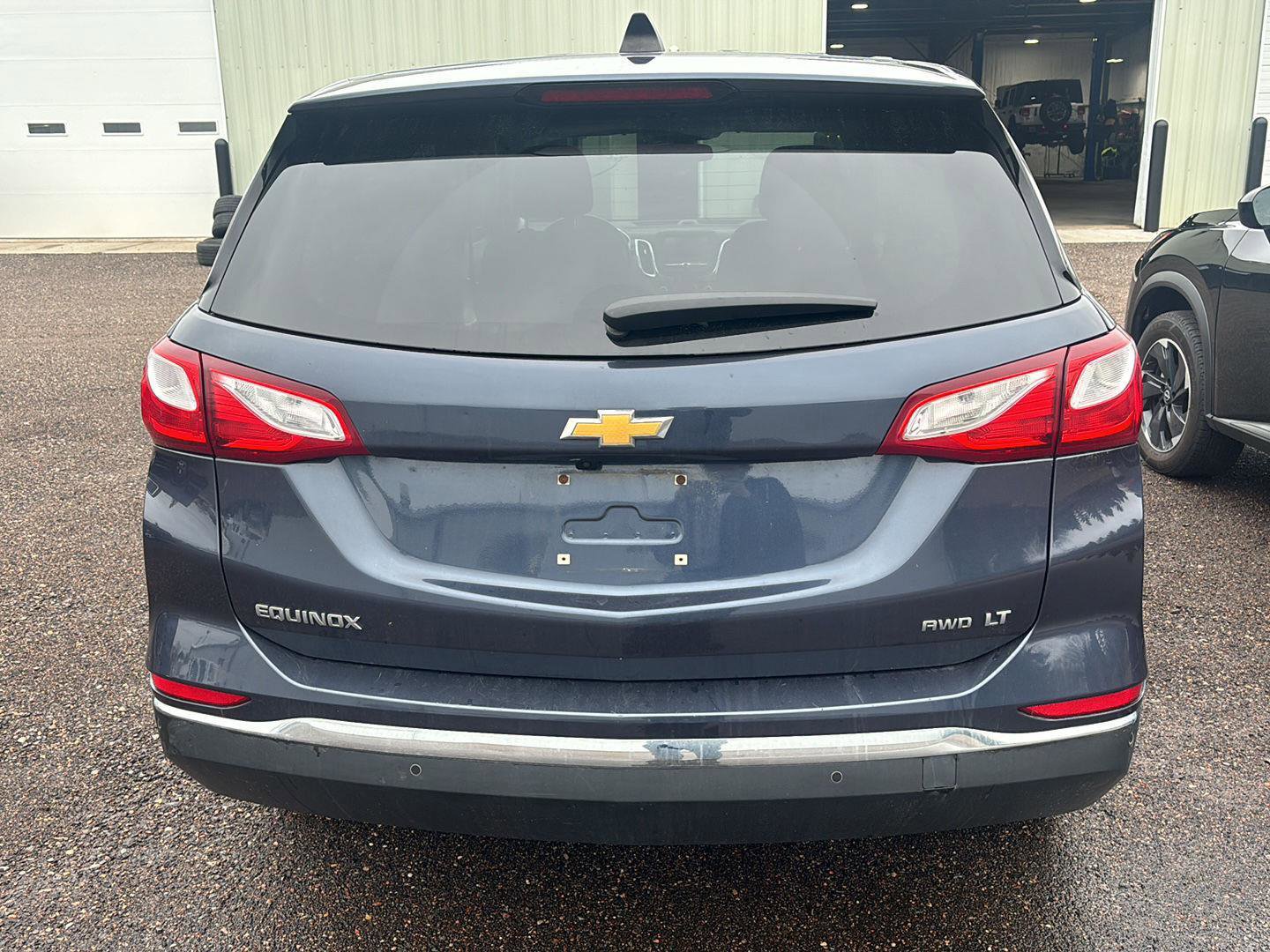 Used 2018 Chevrolet Equinox LT image 11