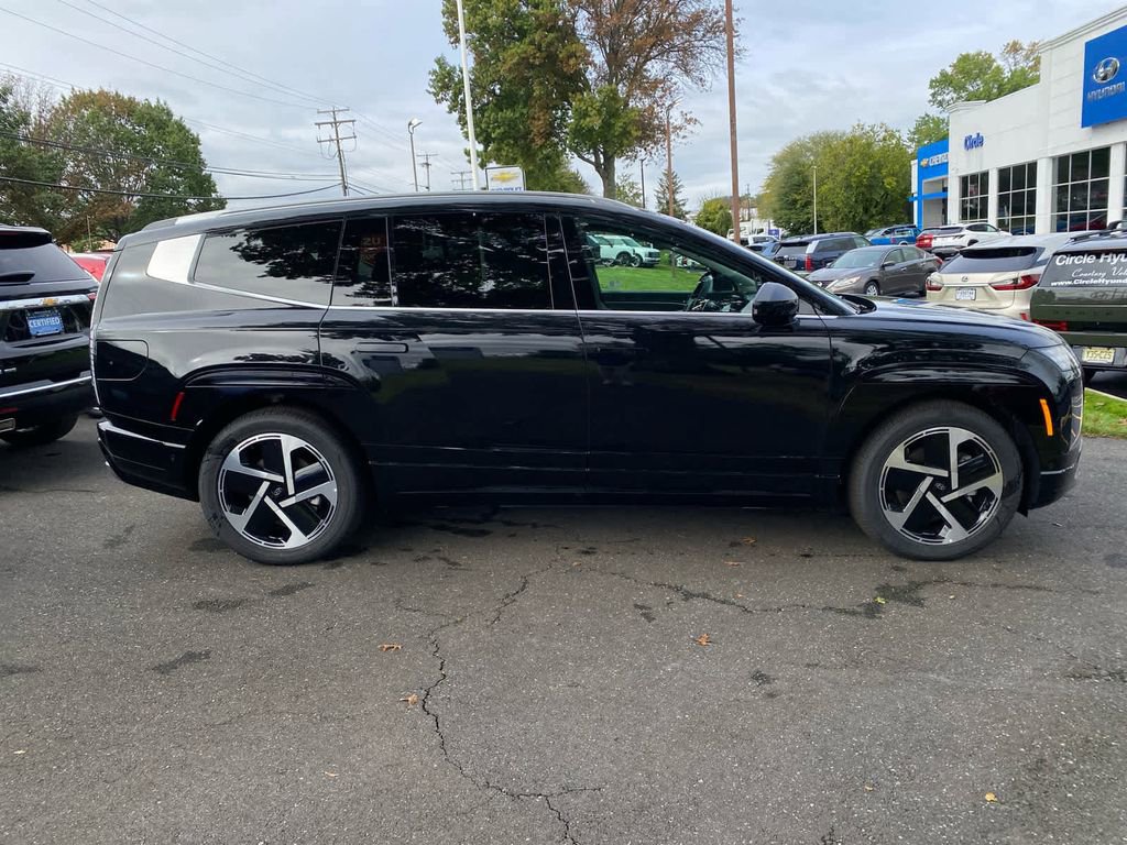 New 2026 Hyundai Ioniq 9 Limited w/ Tow & Go Package image 2