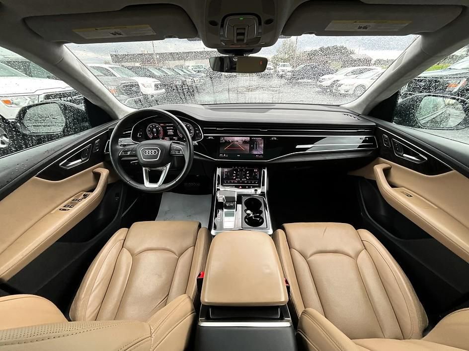 Used 2022 Audi Q8 Prestige AWD/4WD image 33