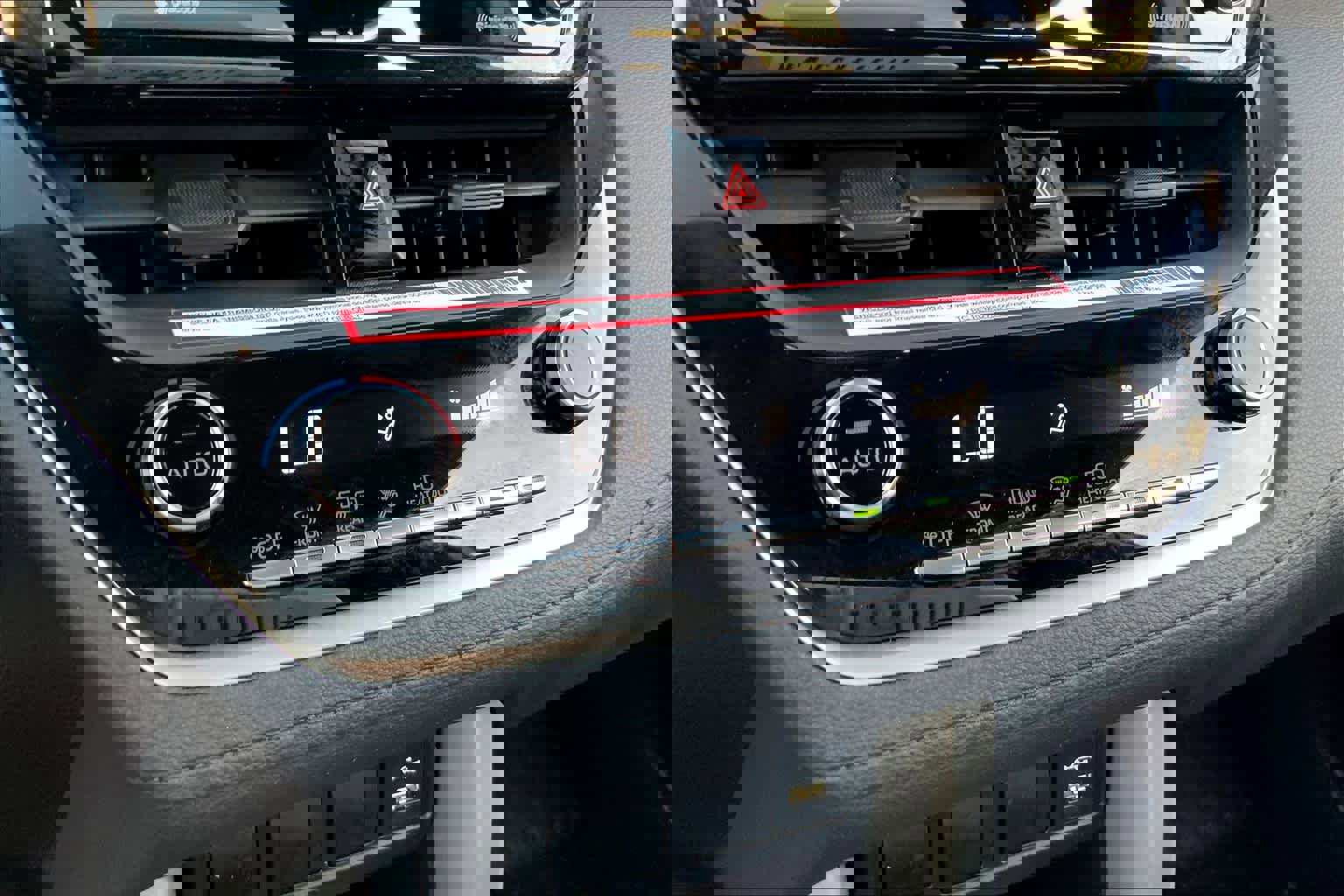 Used 2022 Toyota Corolla Cross LE image 31