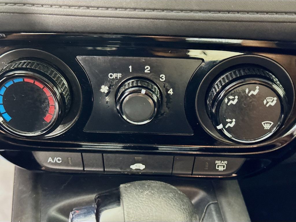 Used 2017 Honda HR-V LX image 17