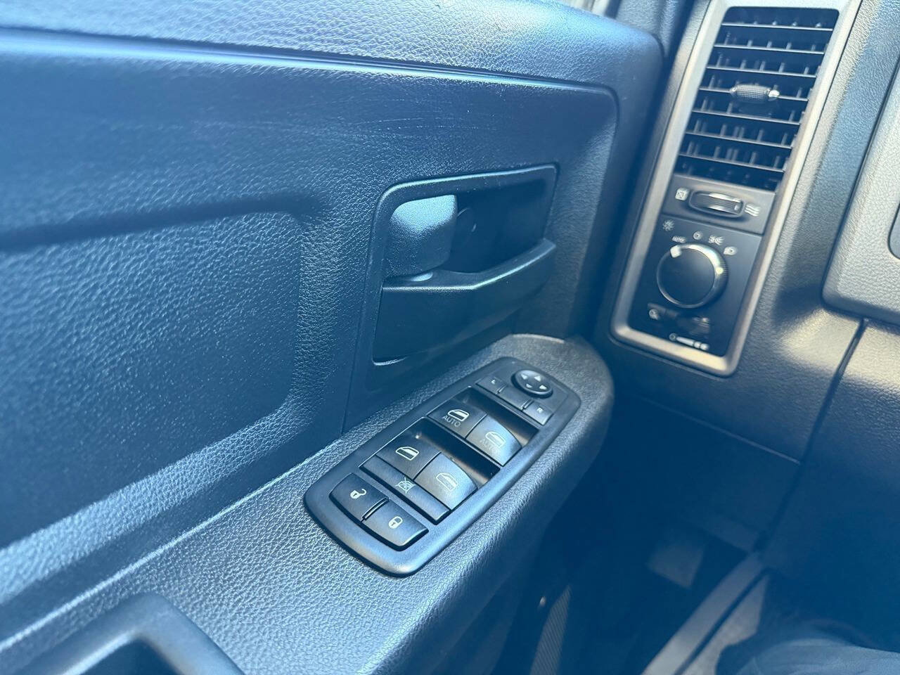 Used 2018 RAM 2500 Tradesman w/ Popular Equipment Group image 62