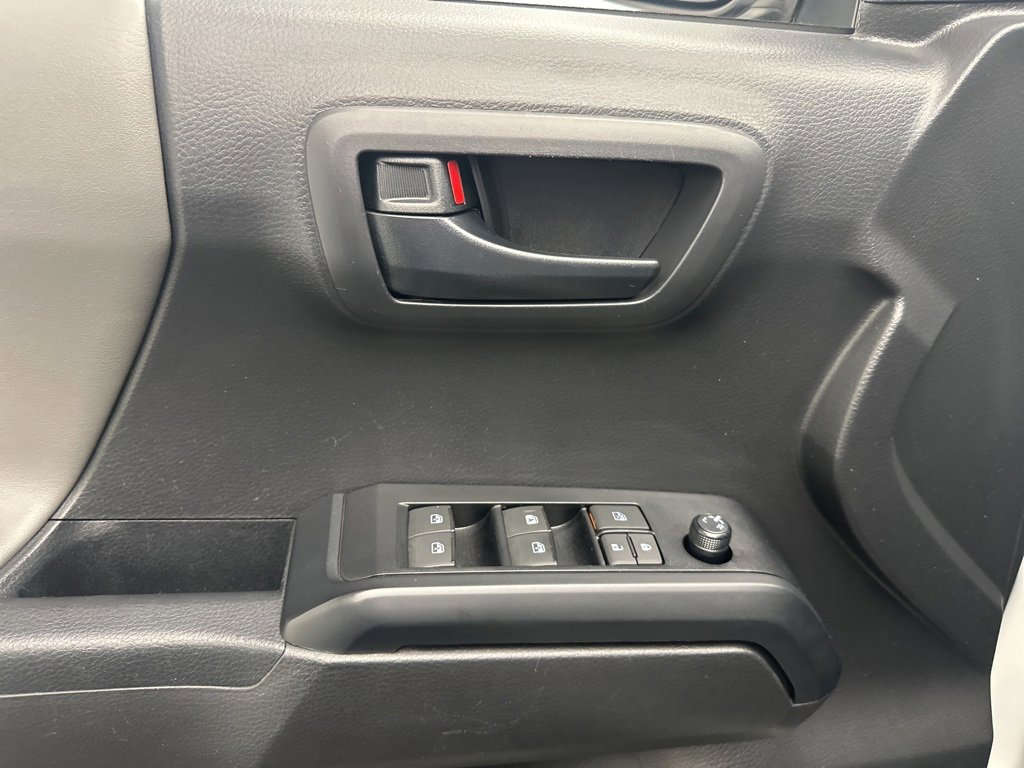 Used 2022 Toyota Tacoma SR image 24