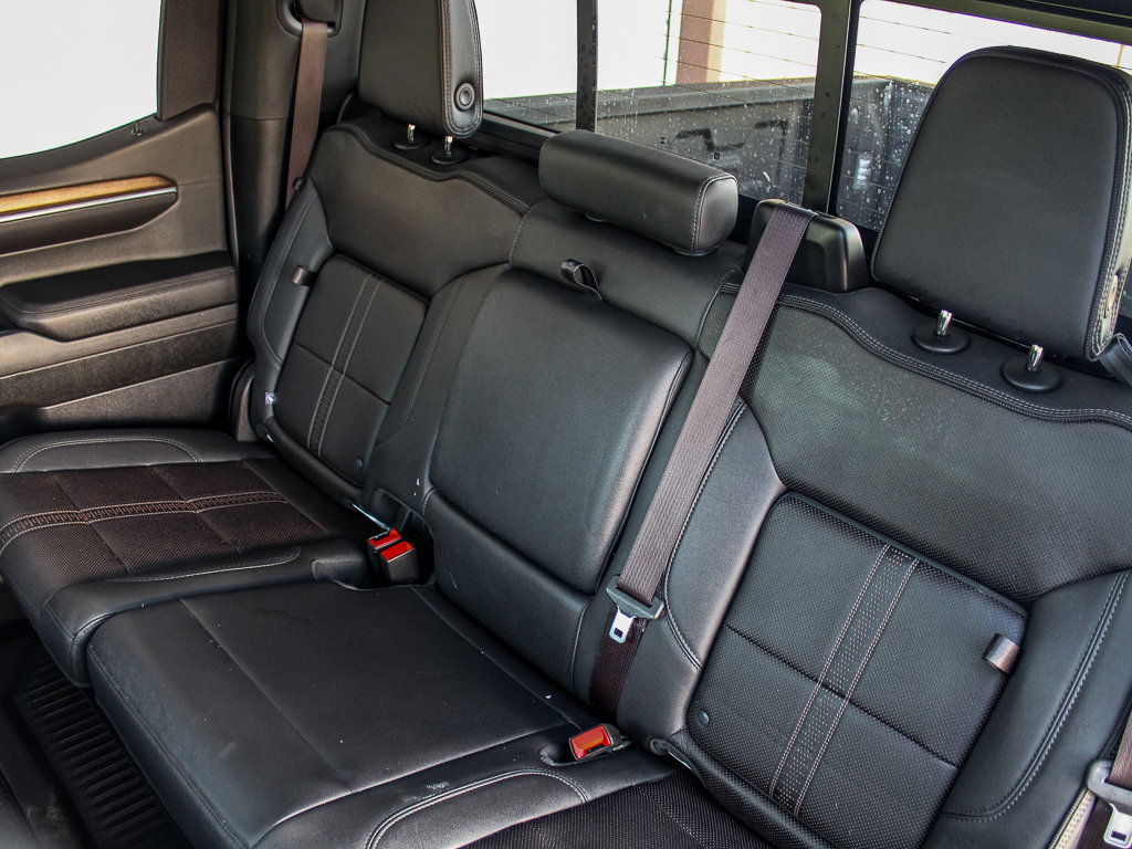 Used 2024 Chevrolet Silverado 1500 High Country w/ Technology Package AWD/4WD image 22