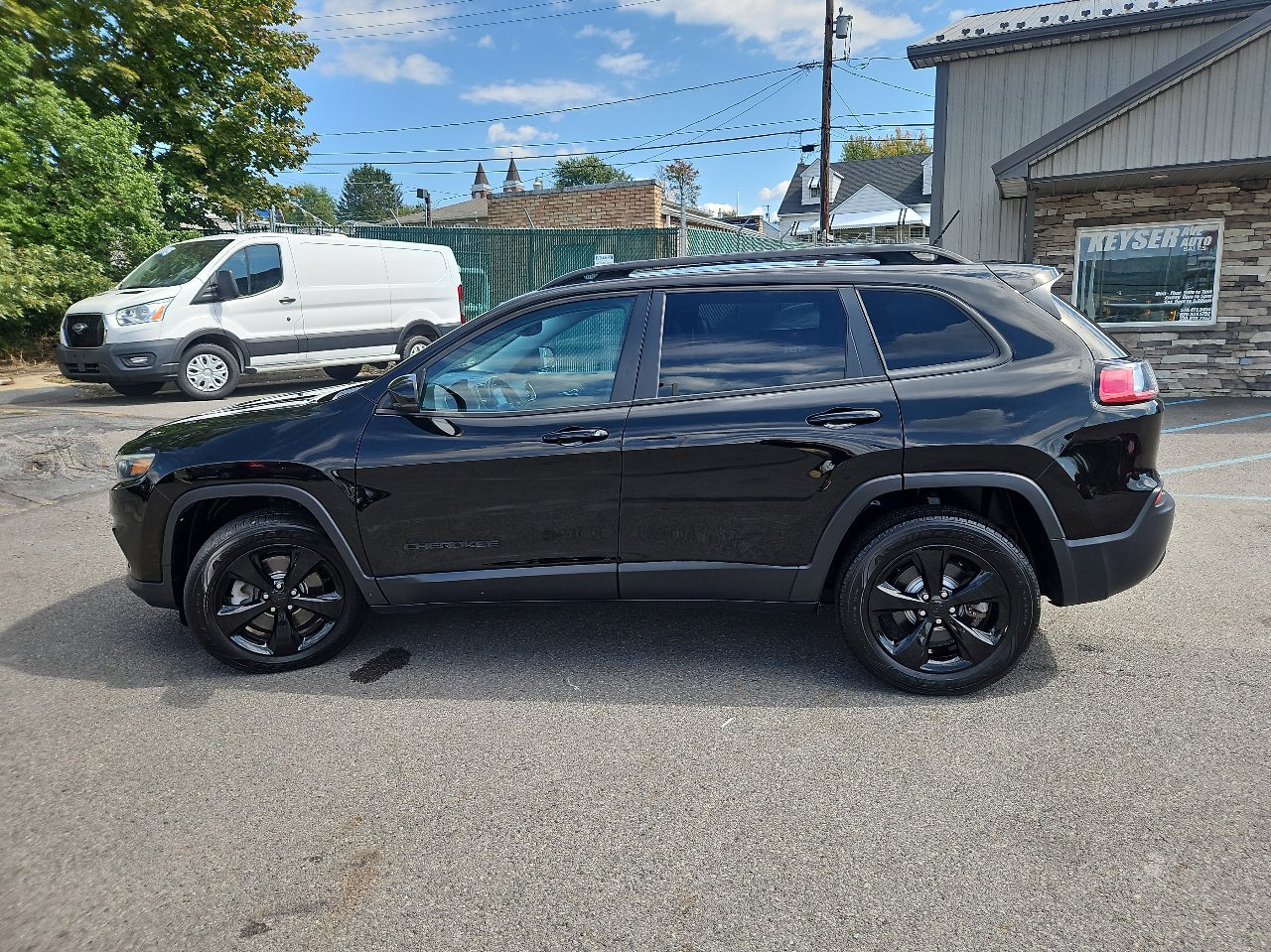 Used 2020 Jeep Cherokee Latitude Plus image 8