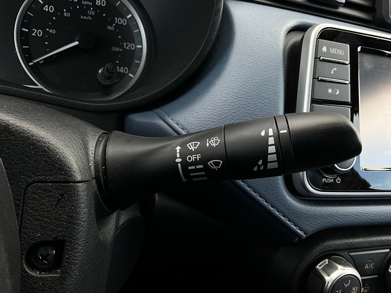 Used 2025 Nissan Versa SV image 32