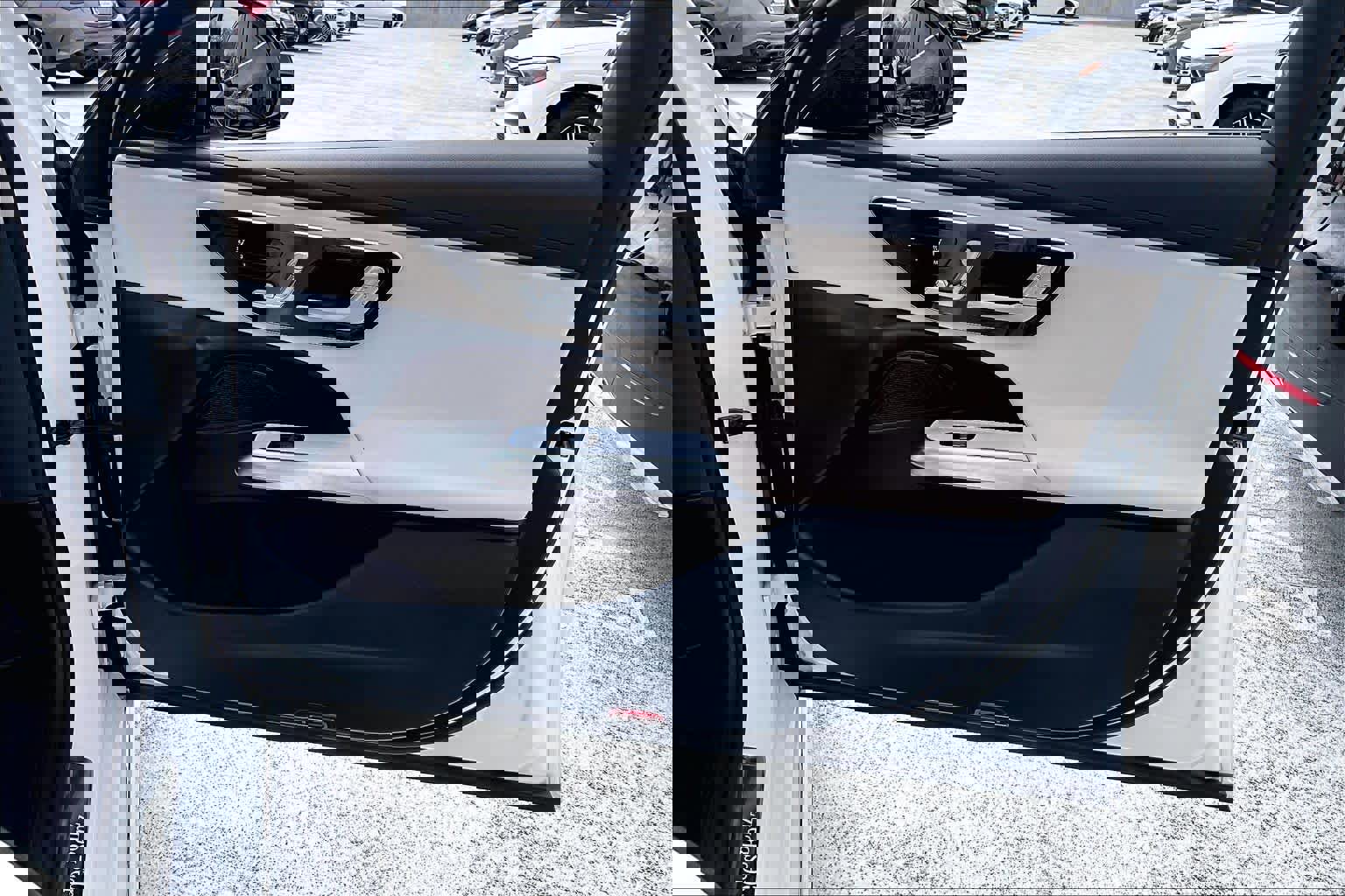 Used 2025 Mercedes-Benz E 350 4MATIC Sedan image 24