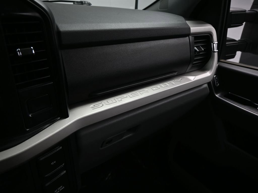Used 2024 Ford F250 XLT image 25