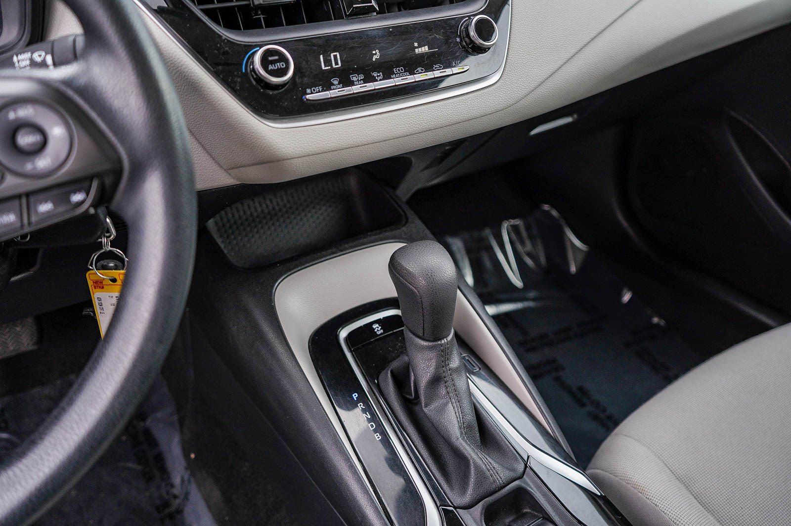 Certified 2021 Toyota Corolla LE image 23