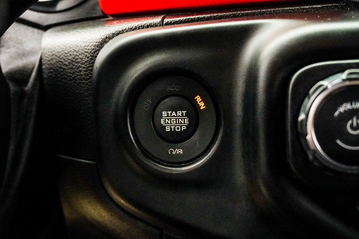 Used 2021 Jeep Wrangler Unlimited Rubicon AWD/4WD image 31