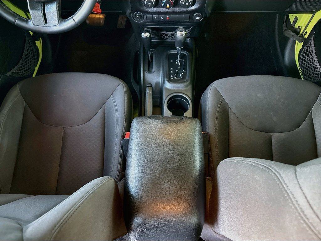 Used 2016 Jeep Wrangler Unlimited Sport w/ Quick Order Package 24S AWD/4WD image 15