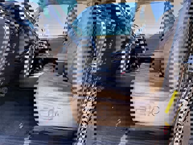 Used 2015 Toyota 4Runner Limited image 18