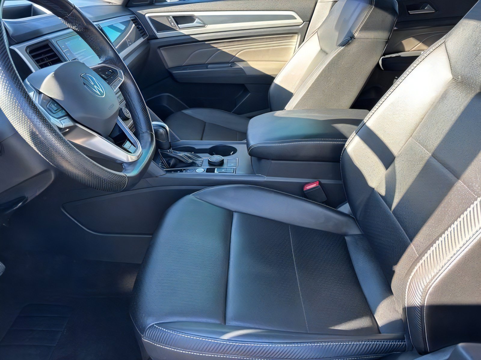 Used 2021 Volkswagen Atlas Cross Sport SE w/ Panoramic Sunroof Package AWD/4WD image 18