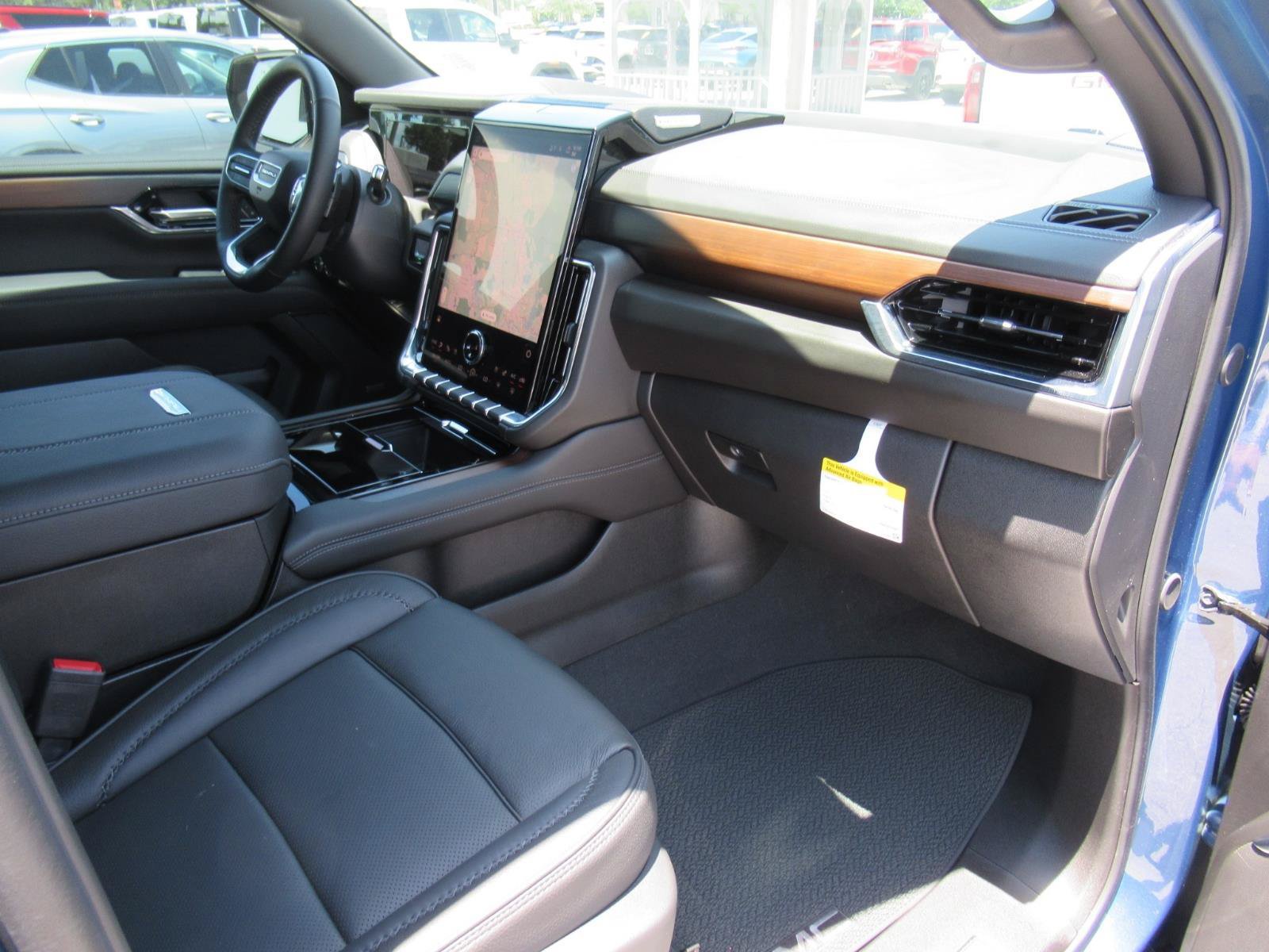New 2026 GMC Yukon Denali w/ Sun & Power Step Package RWD image 11