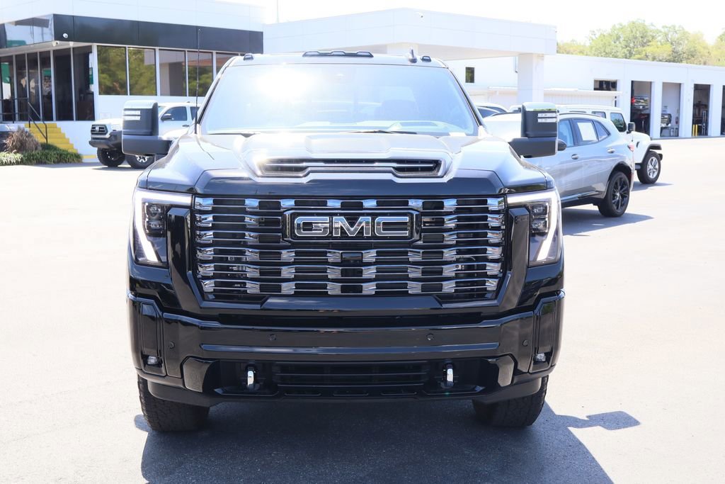 New 2026 GMC Sierra 2500 Denali Ultimate AWD/4WD image 3