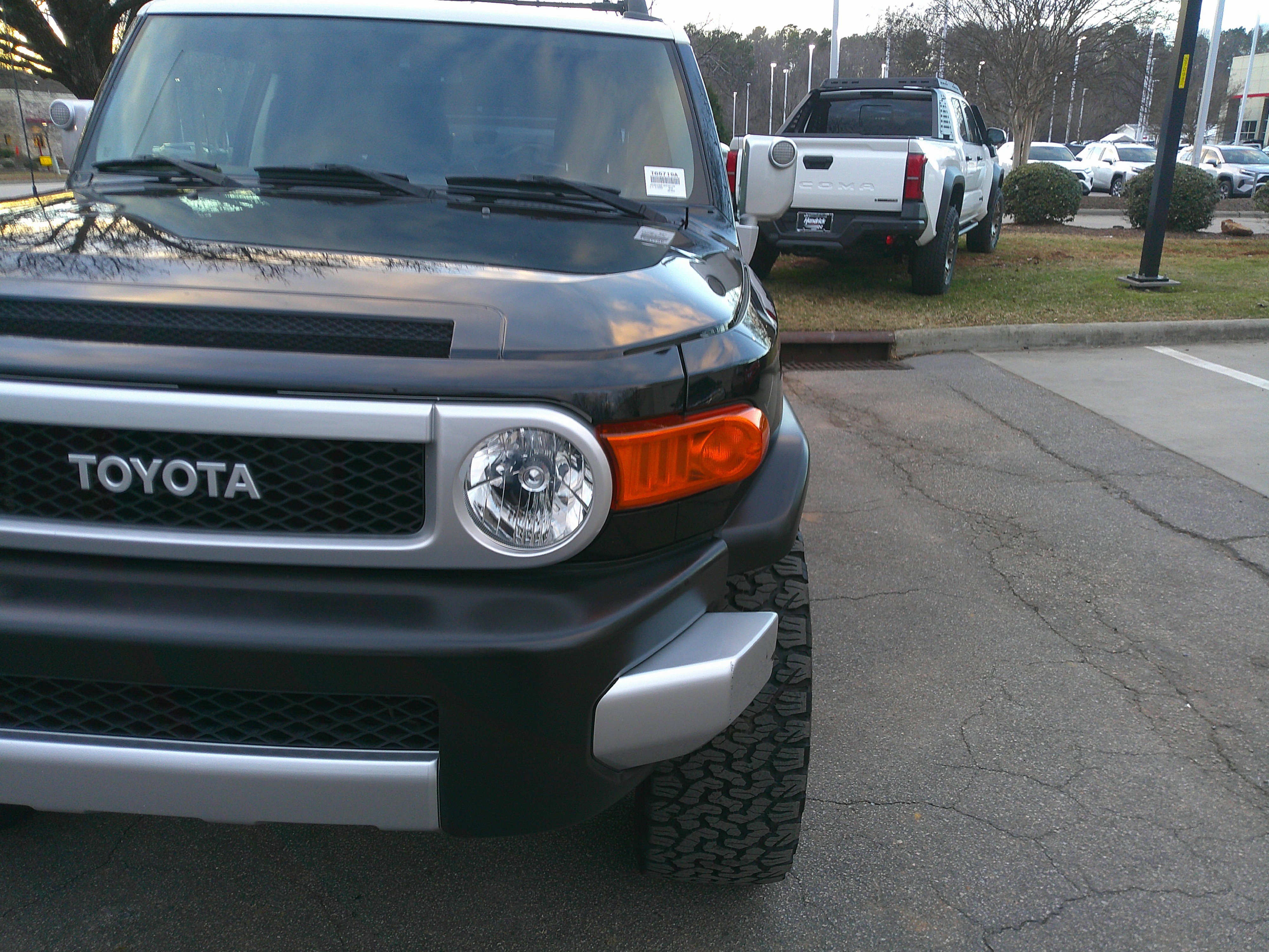 Used 2014 Toyota FJ Cruiser 4WD w/ Convenience Package image 6