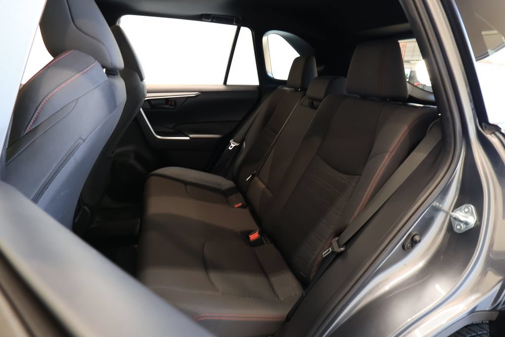Used 2021 Toyota RAV4 SE w/ Weather & Moonroof Package AWD/4WD image 20