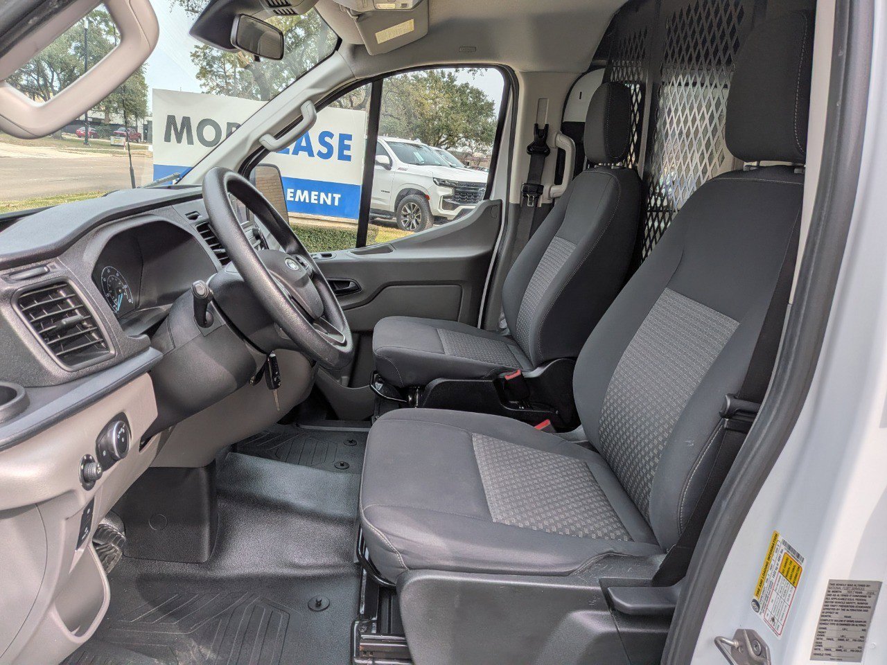 Used 2024 Ford Transit 250 w/ Exterior Upgrade Package image 9