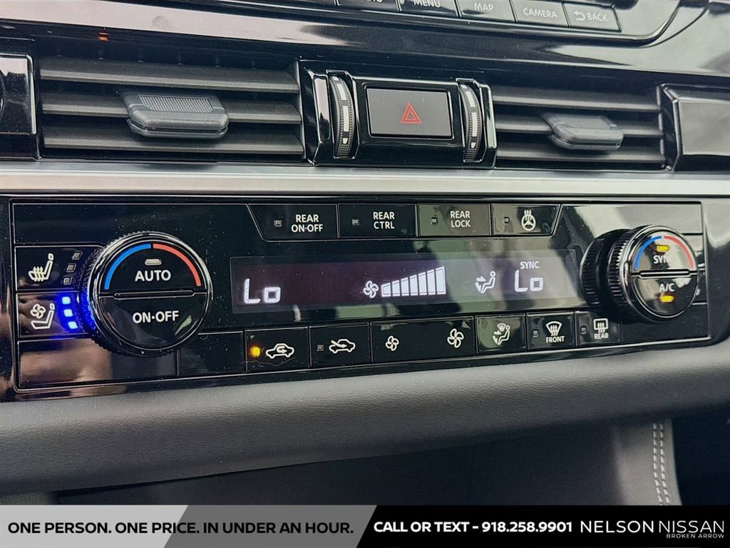 New 2025 Nissan Pathfinder Platinum w/ Black Appearance Package image 16