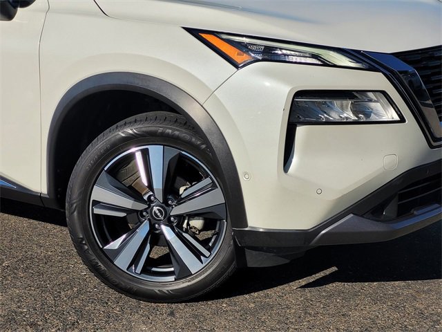 Used 2023 Nissan Rogue SL w/ SL Premium Package image 9