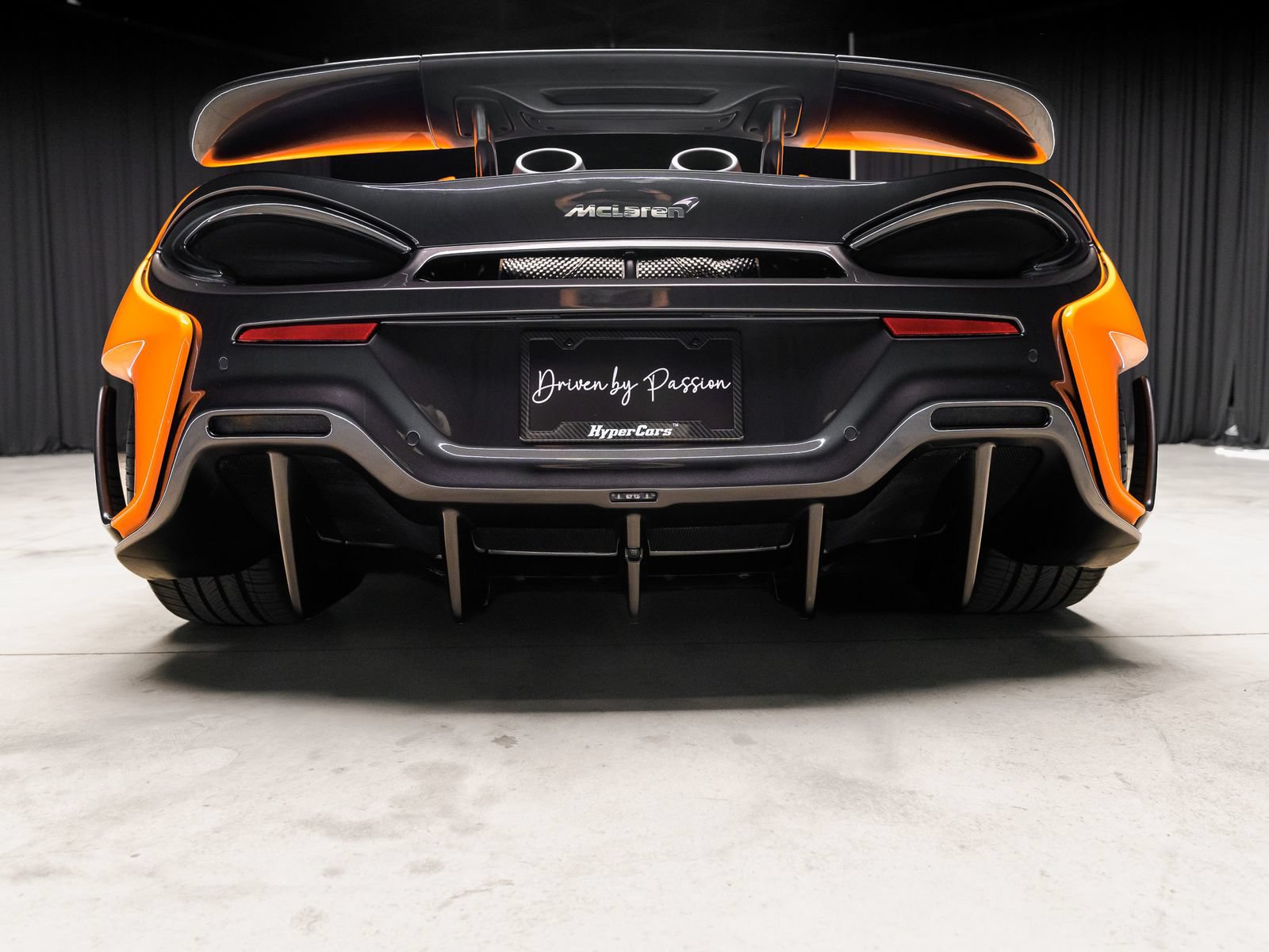Used 2020 McLaren 600LT Spider RWD image 41